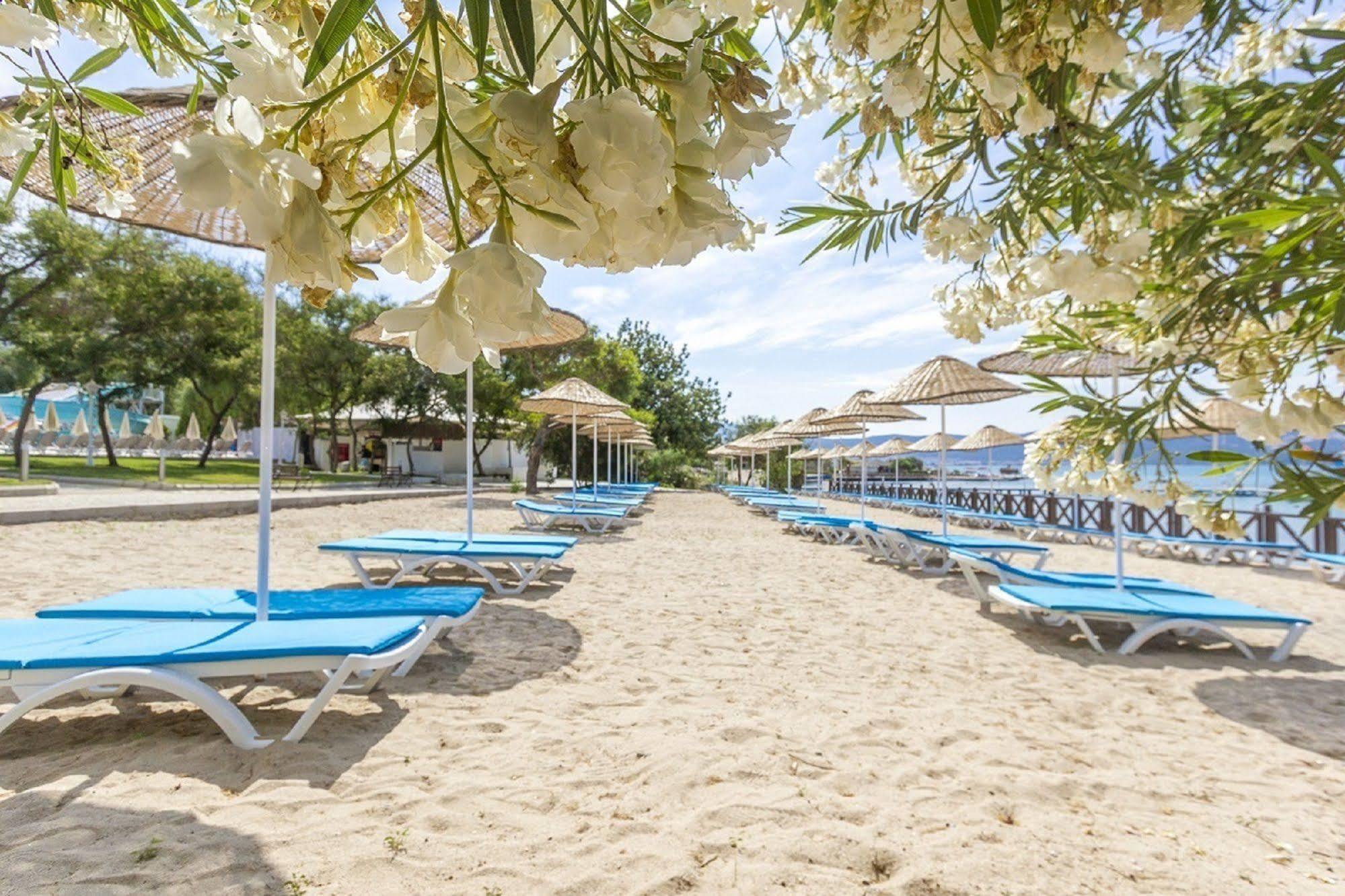 Capre Mare Beach Resort ดีดิม ภายนอก รูปภาพ